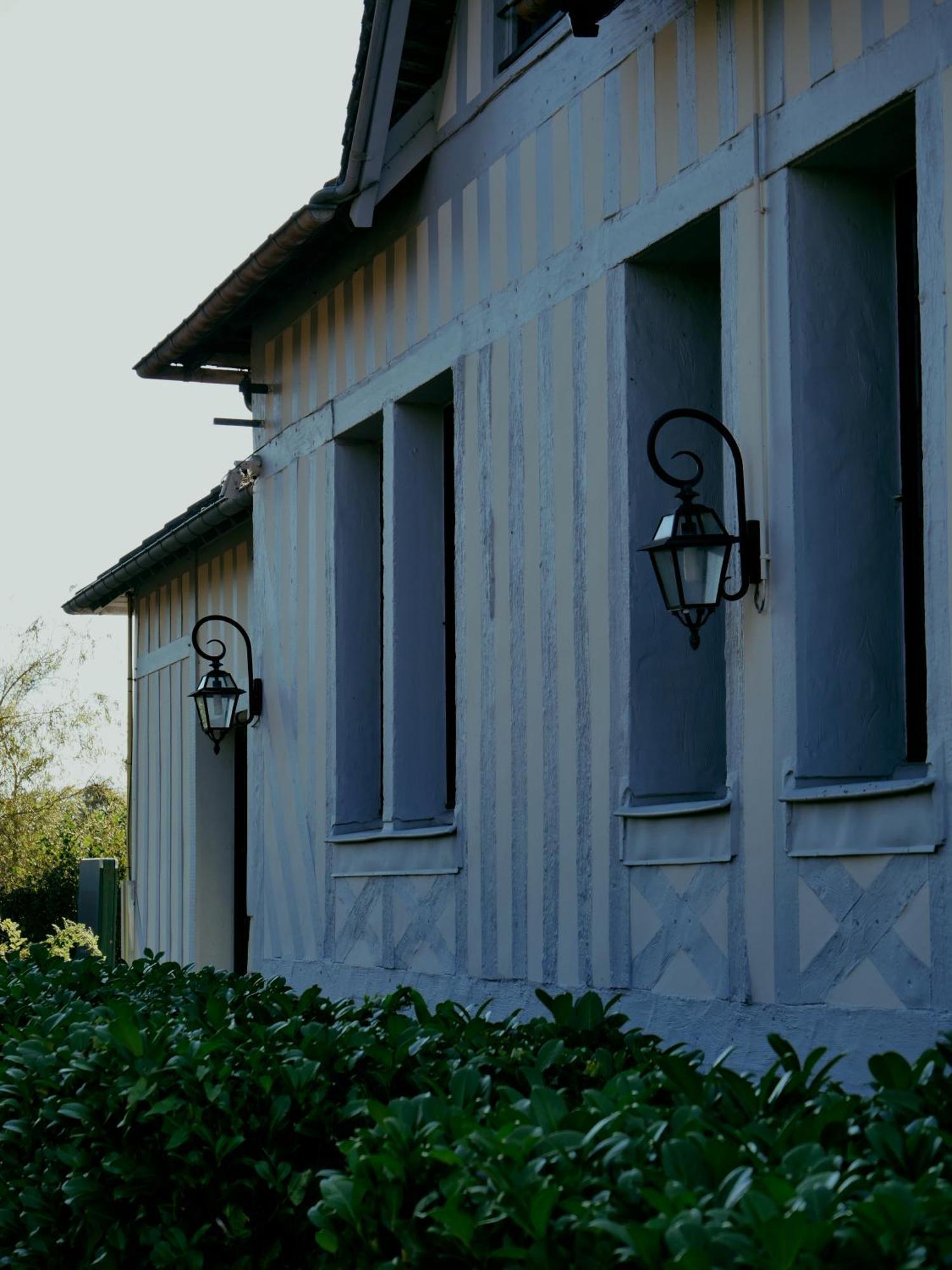 Logis Le Clos Deauville Saint Gatien Buitenkant foto